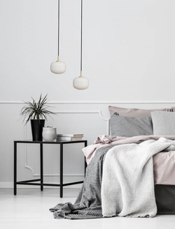 Cuscion small met top in messing