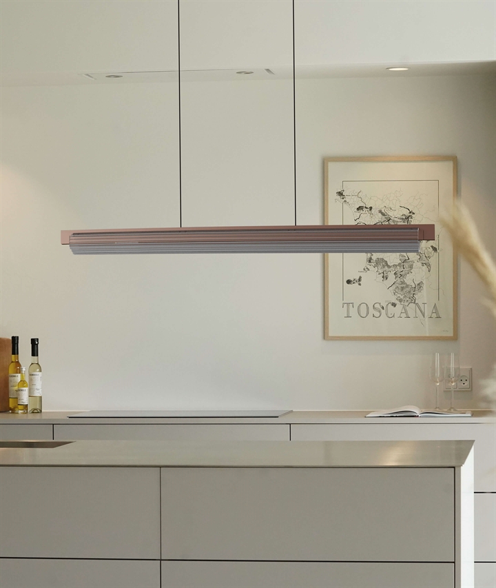 Lirra vloerlamp en hanglamp in messing