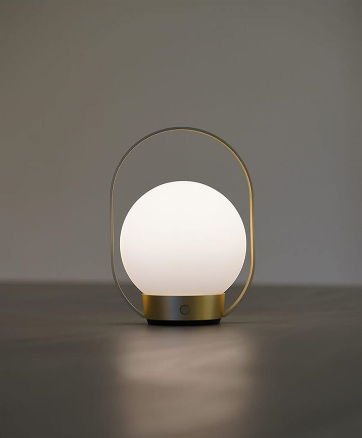 Palla T1 batterijlamp / tafellamp, messing