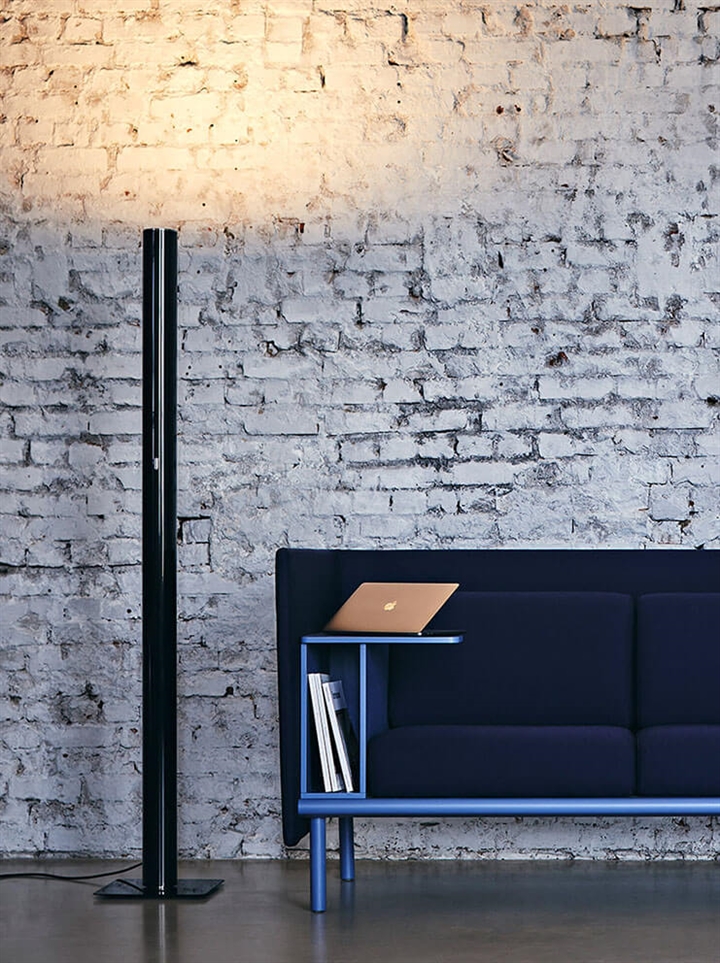 Ilio vloerlamp app-compatibel, glanzend zwart