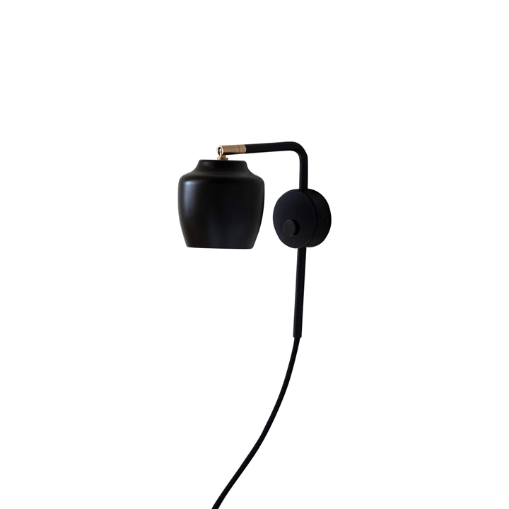 Nola wandlamp, zwart