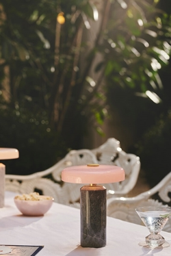 TRIP draagbare batterijlamp / tafellamp, zilver/roze