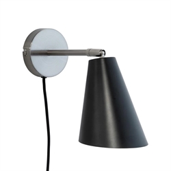 Oswald wandlamp, zwart/geborsteld staal