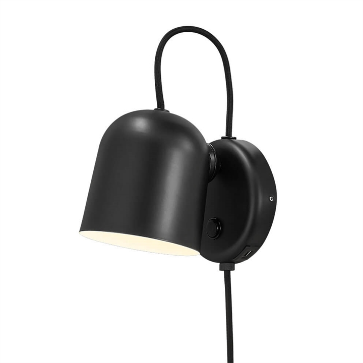 Angle wandlamp m/USB, zwart