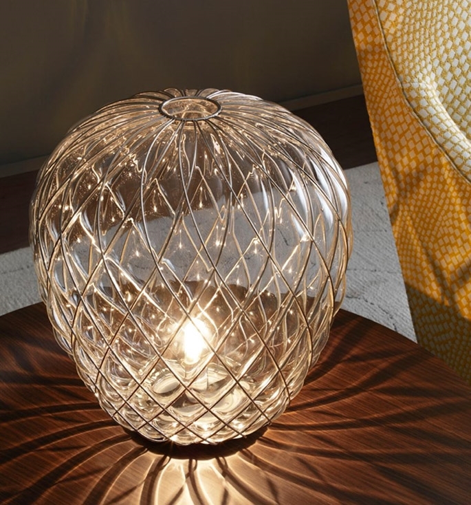 Pinecone Tafellamp, groot Ø50, helder/goud