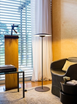 Ginger P wengé vloerlamp