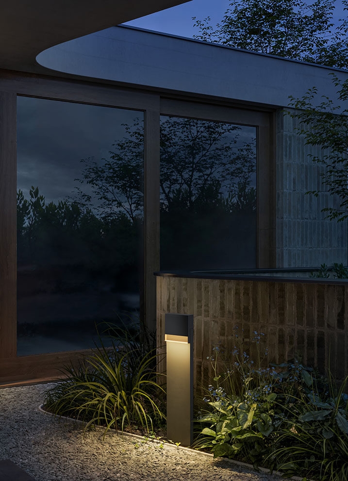 Li.4 buitenbolder, antraciet