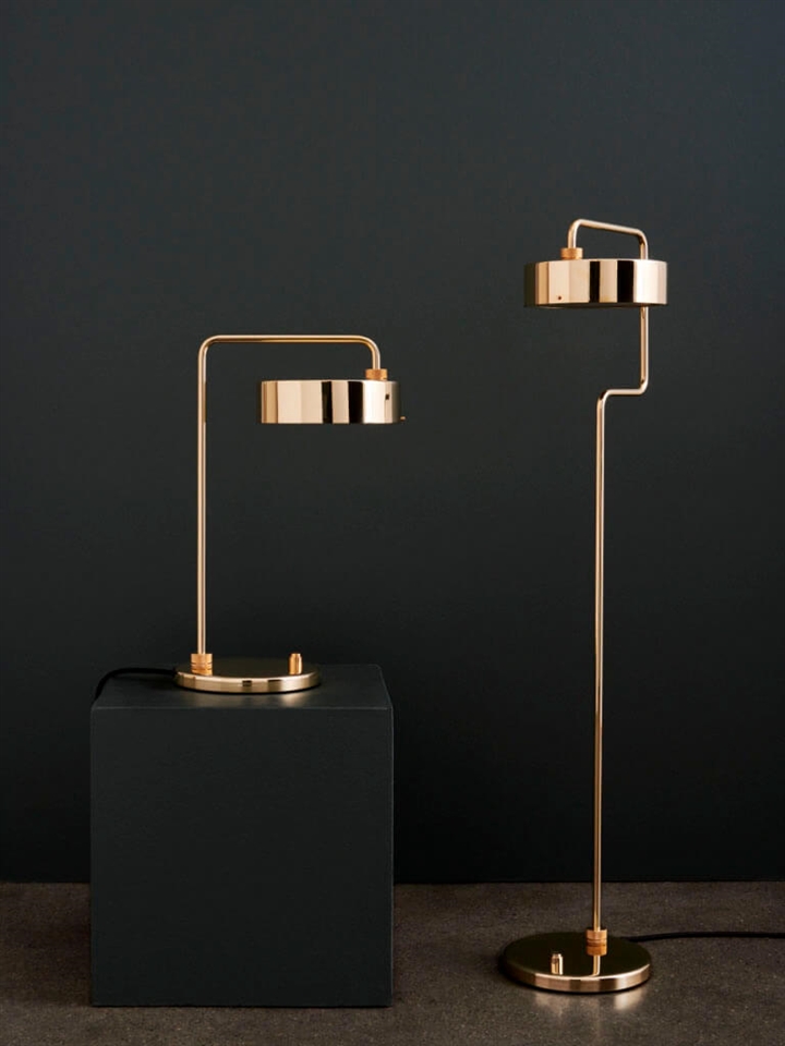 Petite Machine vloerlamp, messing