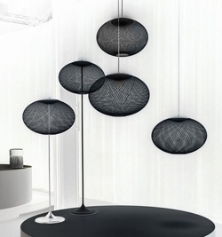 NR2 vloerlamp, zwart
