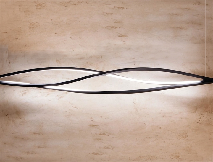 In the wind horizontal pendel, zwart