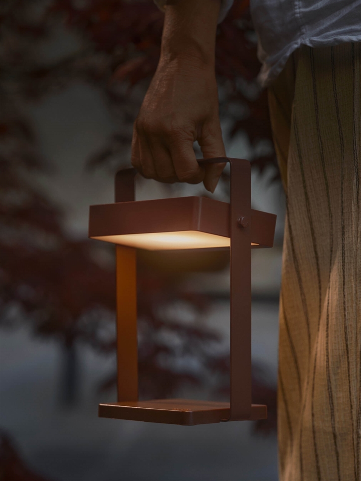 Saulio Solar batterijlamp m/zonnesensor, bruin