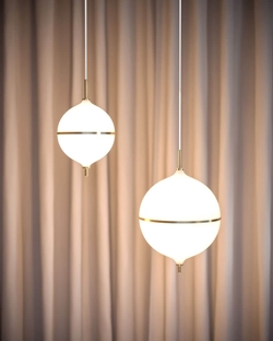 Eternal Moonlight medium en large m/witte kabel