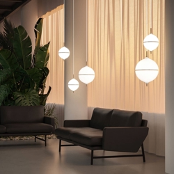 Eternal Moonlight medium en large m/witte kabel