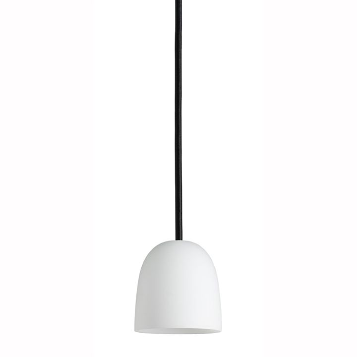 Super90 hanglamp, opaal/zwarte kabel