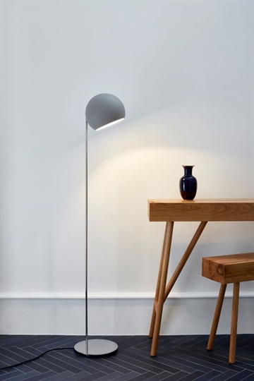 Tilt Globe vloerlamp