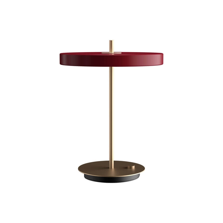 Asteria tafellamp m/USB, ruby rood/messing