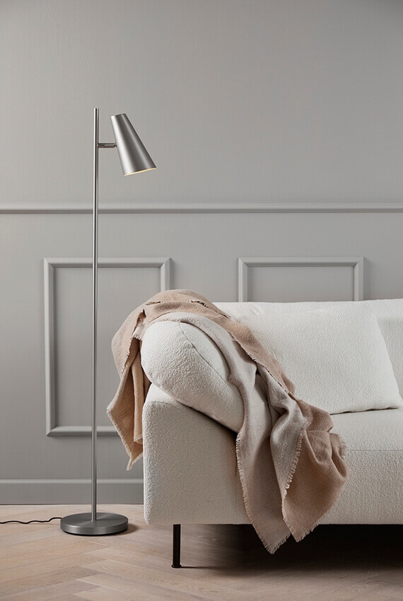 Cono vloerlamp, satijn