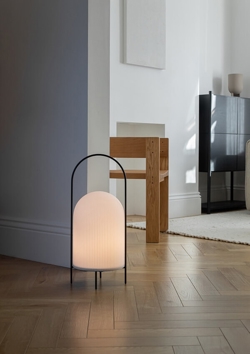 Ghost vloerlamp, opaal/zwart