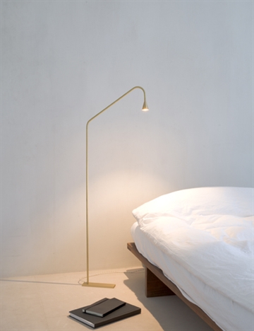 Austere F vloerlamp