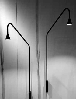 Austere W wandlamp