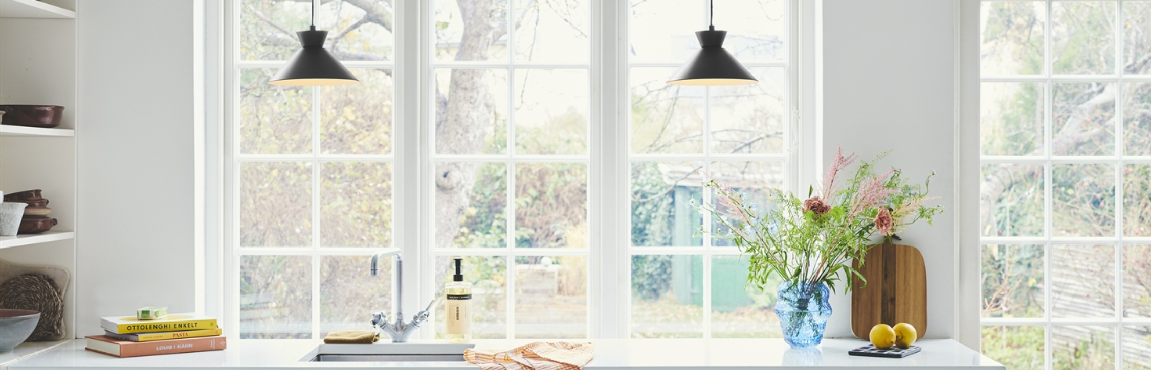 Få inspiration til valg af køkkenlamper | Lamper.dk