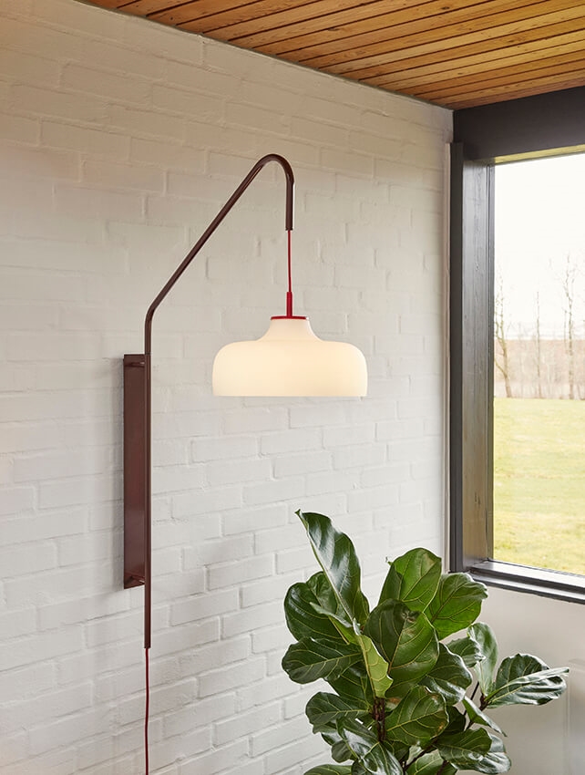 Current wandlamp, wit/rood
