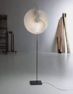 Yoruba Rose vloerlamp LED