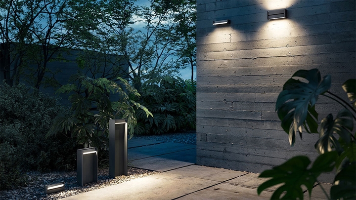 Buitenlampen in de Slat-serie van IP44.de