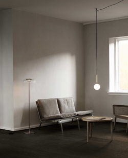 Miira 1 hanglamp, messing/opal