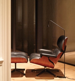 Austere vloerlamp, zwart